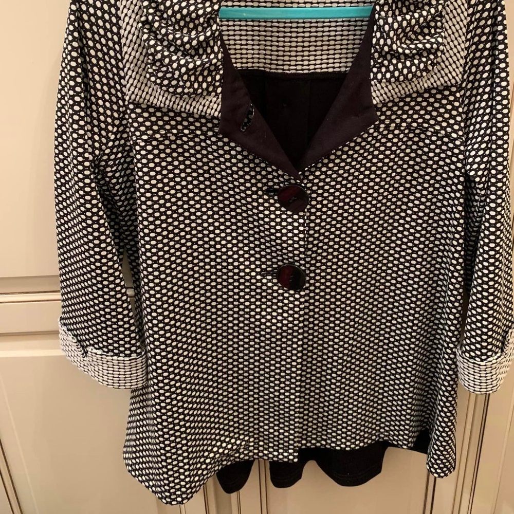 Jacket - Picture 2 of 8
